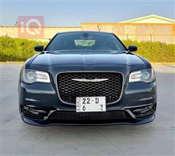 کرایسلەر 300